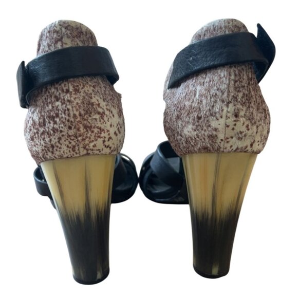 L.A.M.B. Gwen Stefani Korry Black Leather and Calf Hair heels Size 7.5‎ - Picture 4 of 11